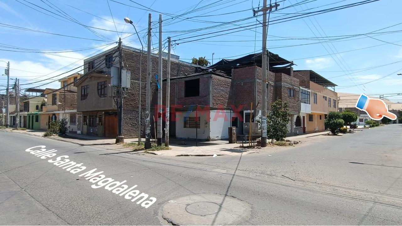 Casa De 160 M2 En La Urb. Santa María Cerca Al Mercado Arenales - 10