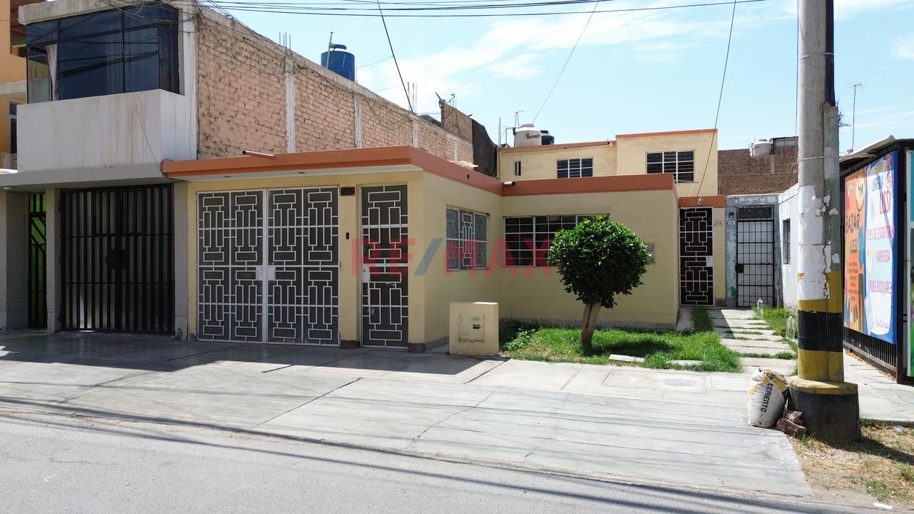 Casa De 160 M2 En La Urb. Santa María Cerca Al Mercado Arenales - 12