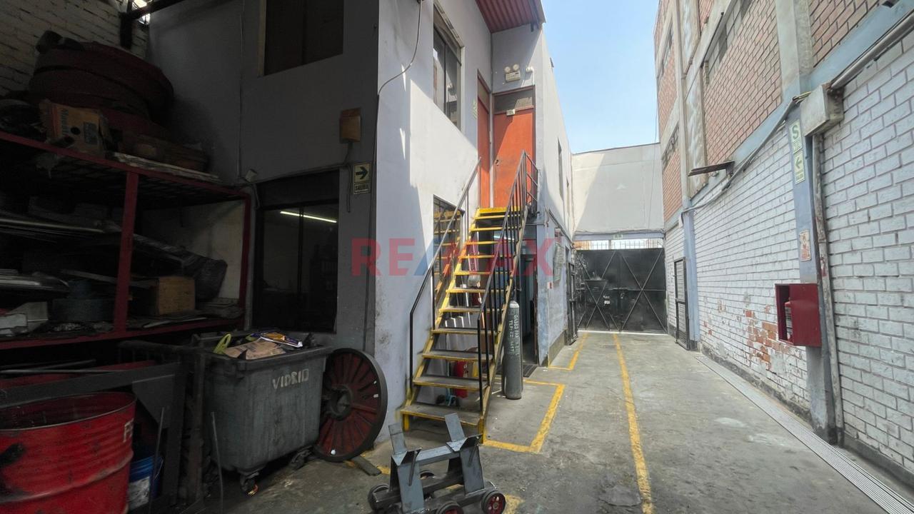 Local En Venta Brena - 4