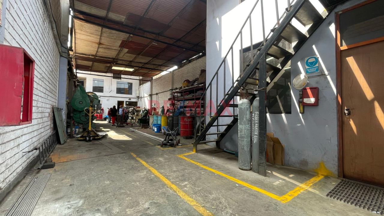 Local En Venta Brena - 3