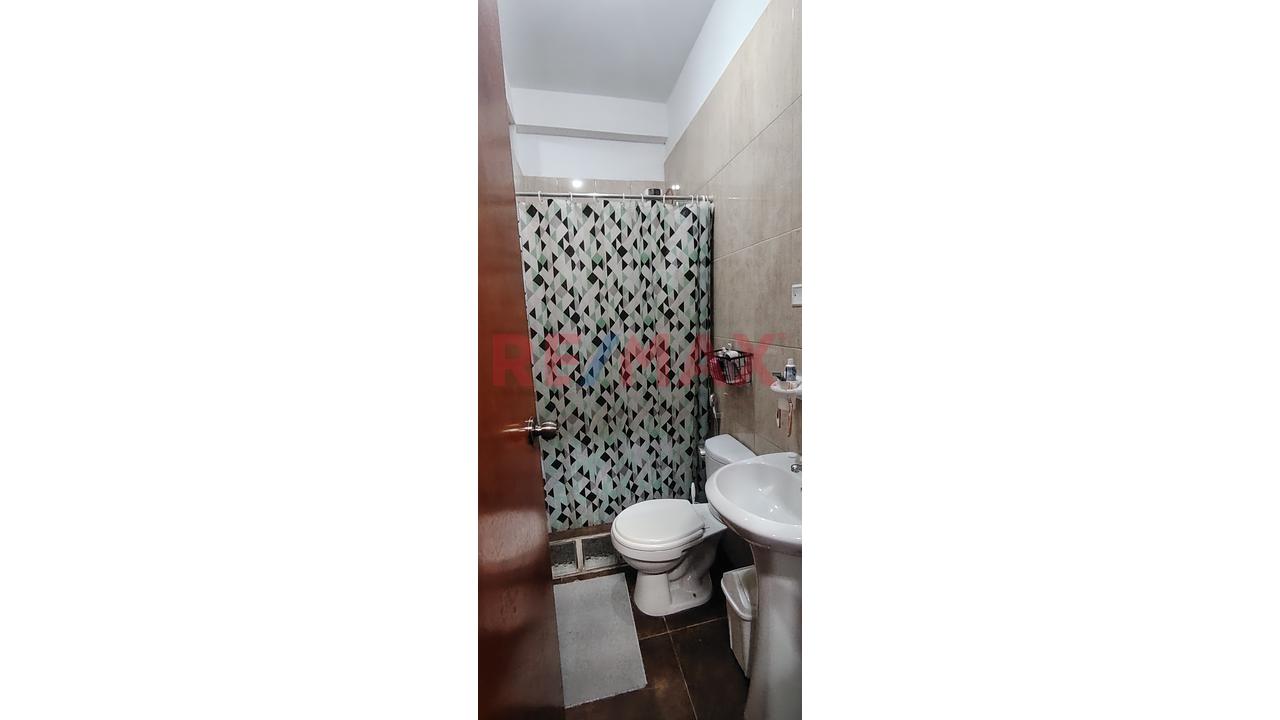 En Venta!! Casa De 3 Pisos En Avenida 2 De Mayo - Moyobamba. - 15