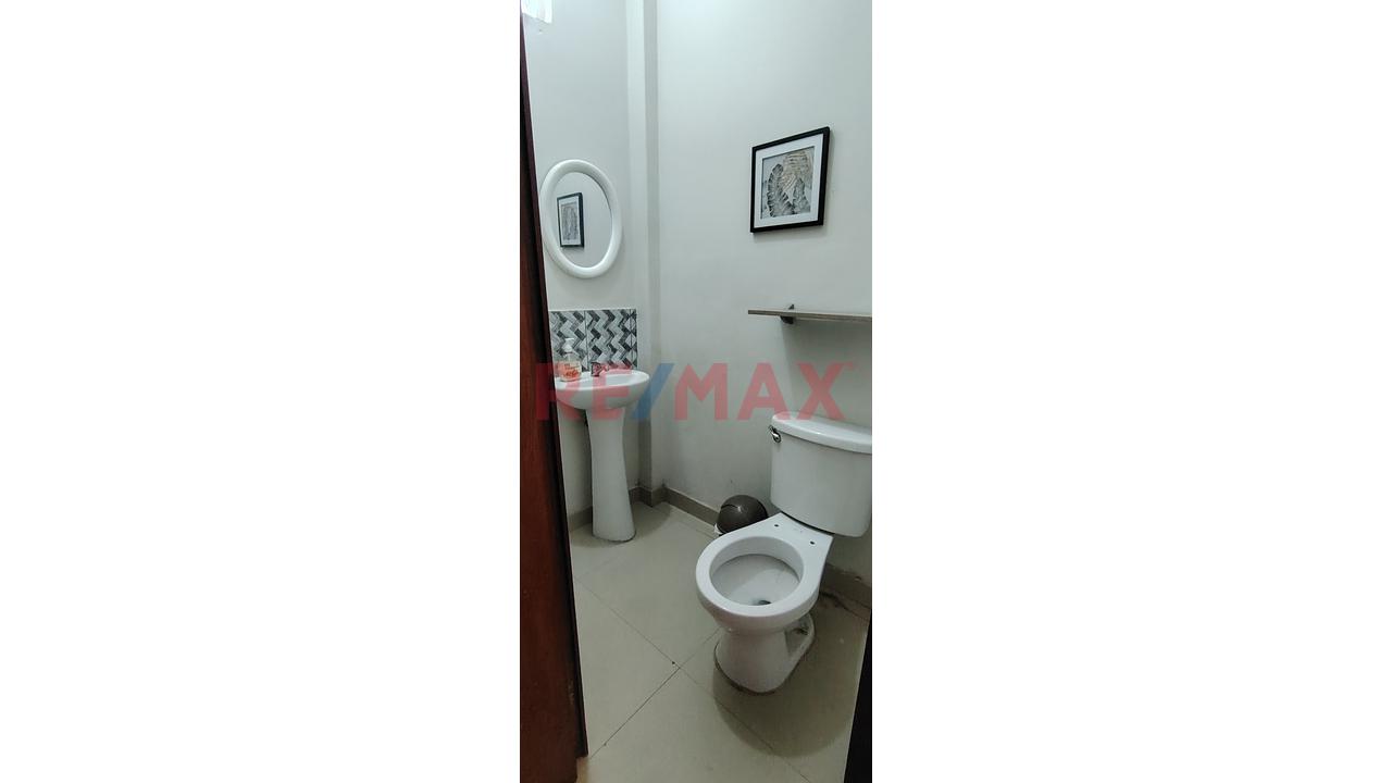En Venta!! Casa De 3 Pisos En Avenida 2 De Mayo - Moyobamba. - 3