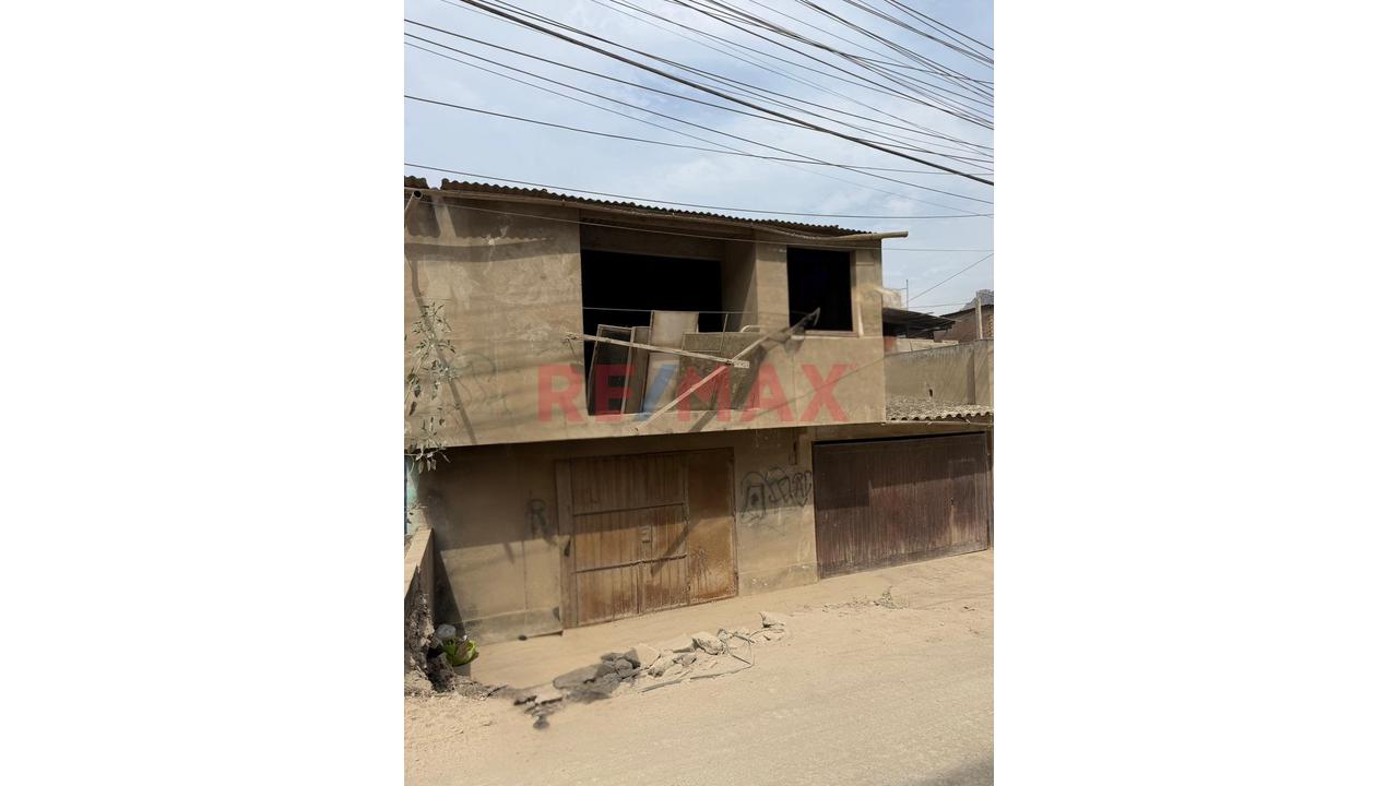 Se Vende Casa De Amplio Terreno En Villa Maria Del Triunfo — foto 11