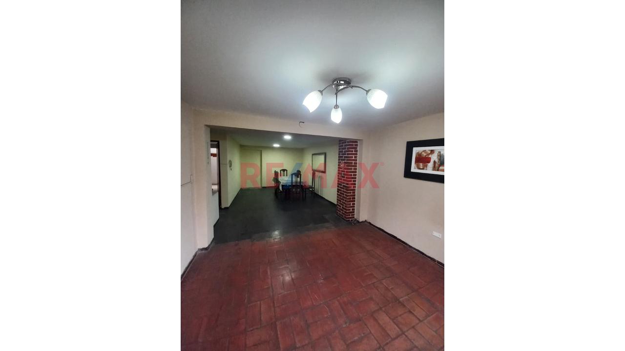 Se Vende Duplex En Santiago De Surco 1Er. Piso 89 M2 - 11