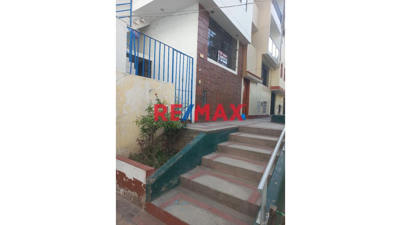 Se Vende Duplex En Santiago De Surco 1Er. Piso 89 M2 - 1