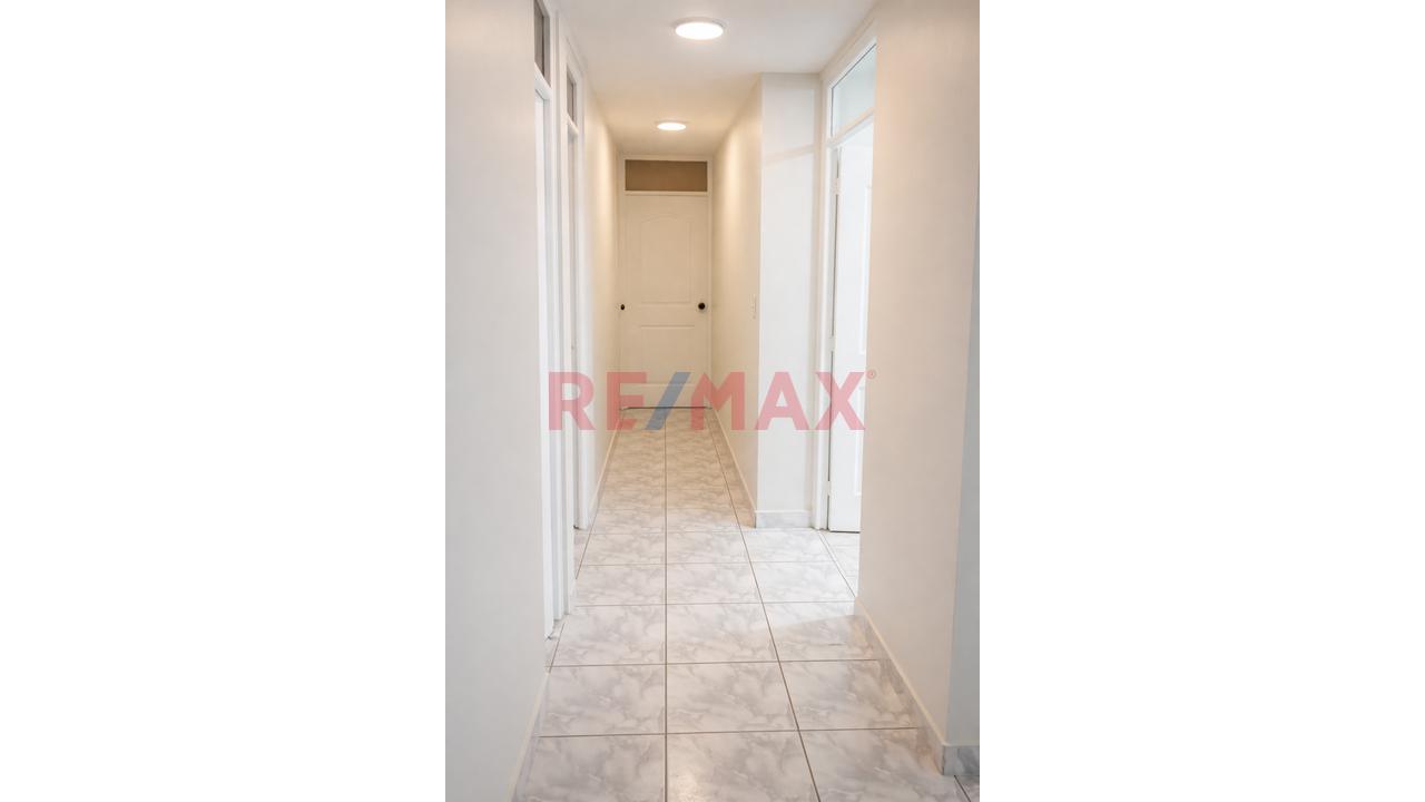 Departamento en Venta ubicado en Residencial Monterrico Urbanización Miraflores Castilla Departamento en Venta ubicado en Residencial Monterrico Urbanización Miraflores Castilla