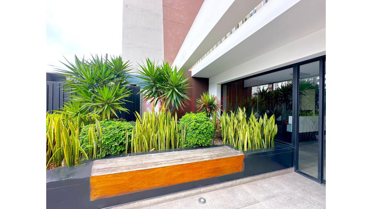 Vendo Departamento En Miraflores - Doble Estac. — foto 2