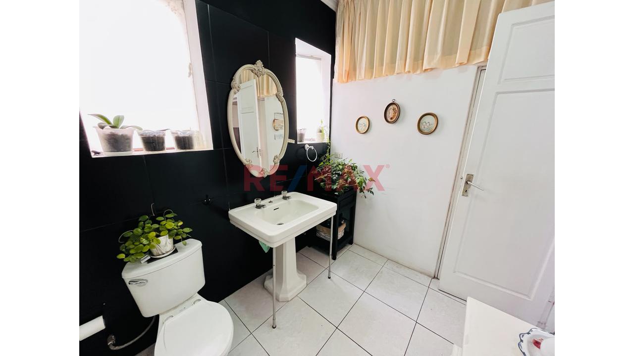 Casa En Venta Como Terreno - San Isidro — foto 9