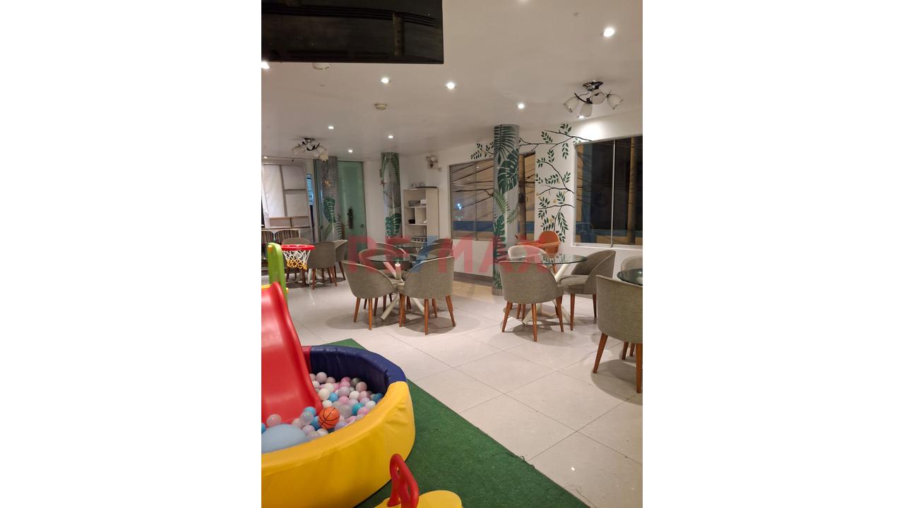 Alquiler De Local Comercial En Mala 🔹 - 2