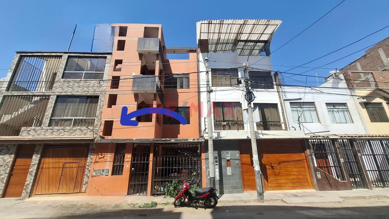 Departamento En Venta, Segundo Piso, En Urb. Las Palmas  Ii Etapa - Chiclayo — foto 4