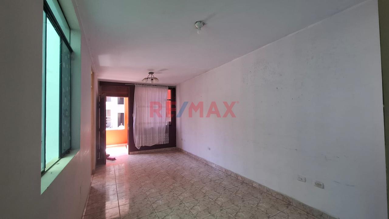 Departamento En Venta, Segundo Piso, En Urb. Las Palmas  Ii Etapa - Chiclayo — foto 3