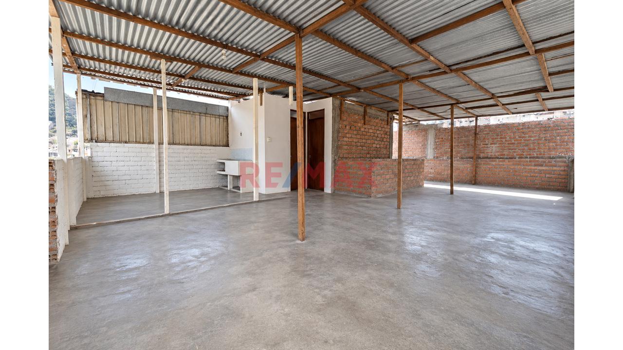 Venta De Casa En Urbanizacion Villa Mangomarca Frente A Parque — foto 8