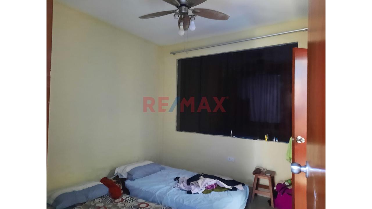 ¡Vendo Casa En Mariscal Caceres - San Juan De Lurigancho! 🏚️ 3 Pisos — foto 7