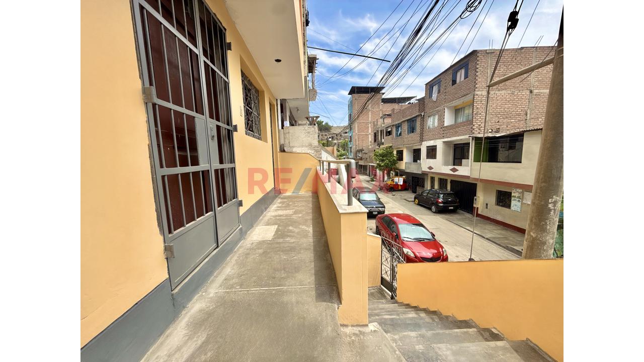 Vendo Casa De 4 Pisos + Azotea Ideal Para Generar Ingresos En Santa Anita — foto 9