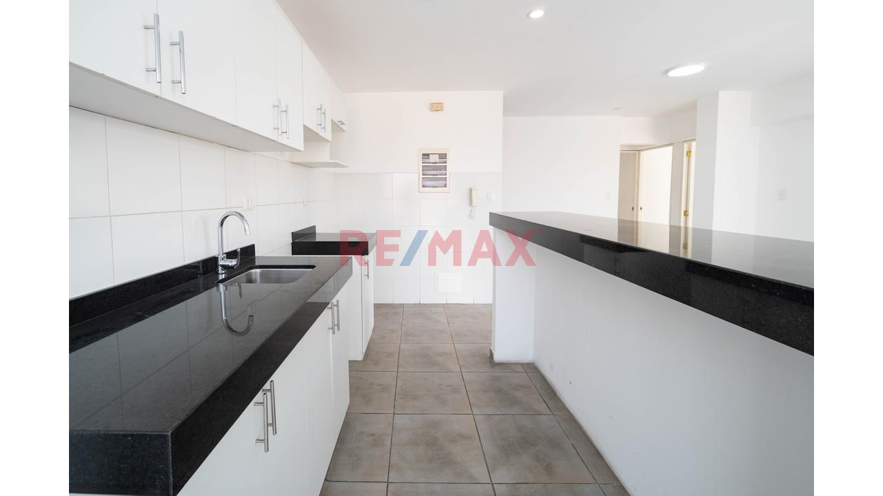 Departamento de 3 dormitorios en Lima, 75 m² — foto 2