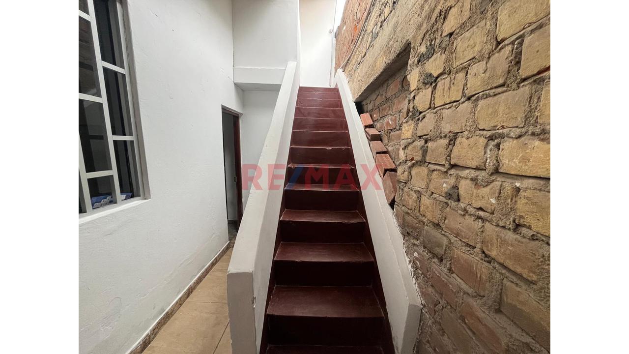 Alquilo Departamento 2Do Piso Villa Maria Del Triunfo - 12