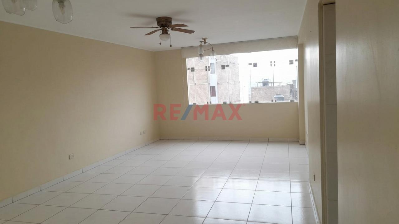🚀 ¡Elegancia Y Amplitud En Mangomarca! Departamento Con Vista Priviligiada🏡✨ — foto 3