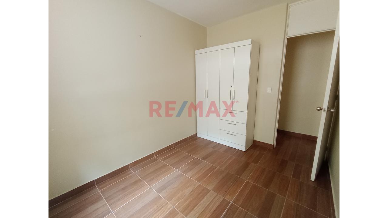 Departamento En Alquiler  En 1 Er Piso Con Cochera, Lavanderia  Y  Aire Acondicionad — foto 15