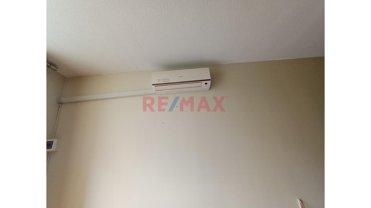 Departamento En Alquiler  En 1 Er Piso Con Cochera, Lavanderia  Y  Aire Acondicionad - 17