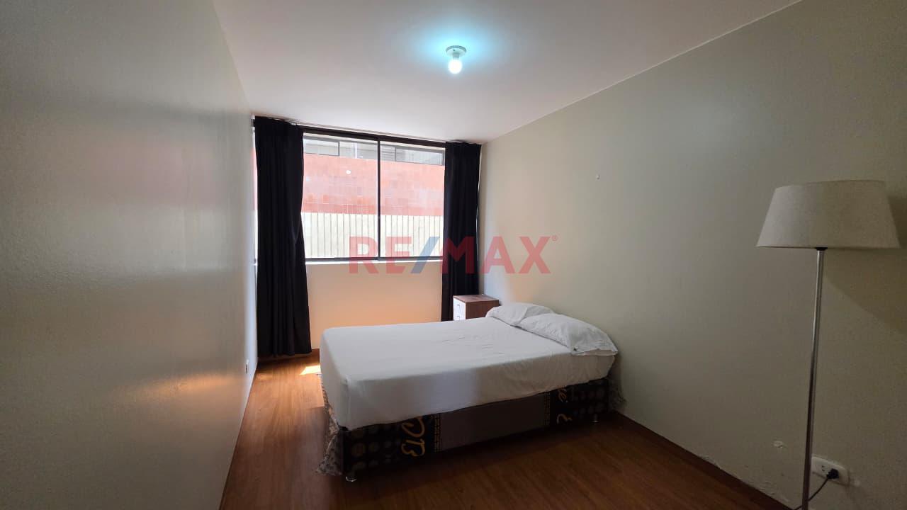 Amplio Departamento En Av. Pardo - Miraflores — foto 8