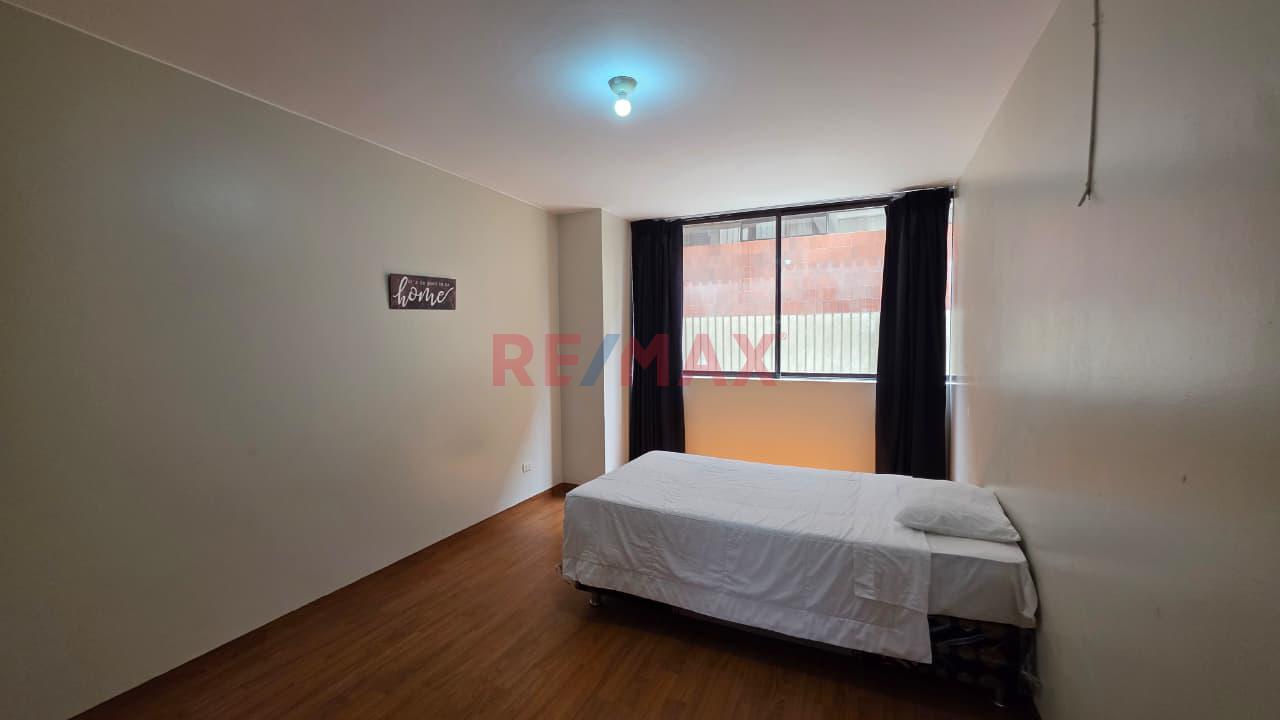 Amplio Departamento En Av. Pardo - Miraflores — foto 7