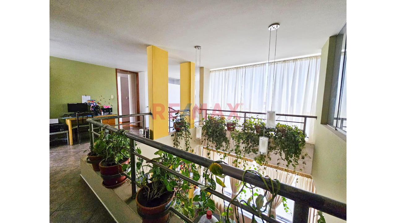 🏡✨ Tríplex Con Terraza En Residencial Lara – Socabaya ✨🏡 - 13