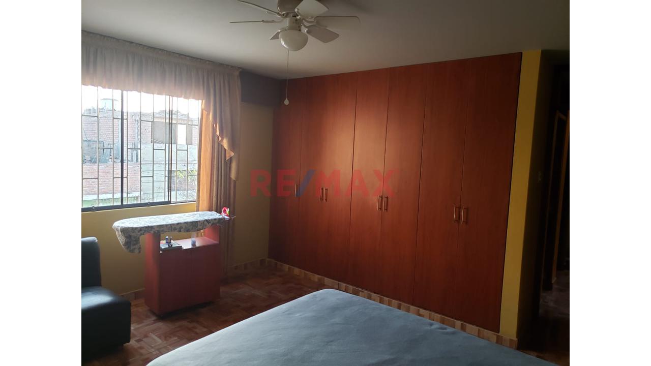 Casa En Venta En Villa María Del Triunfo En Nueva Esperanza — foto 11