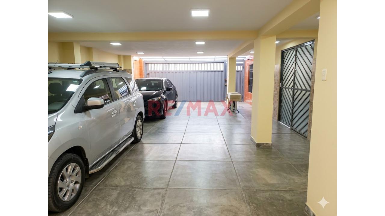 Casa En Venta En Villa María Del Triunfo En Nueva Esperanza — foto 3