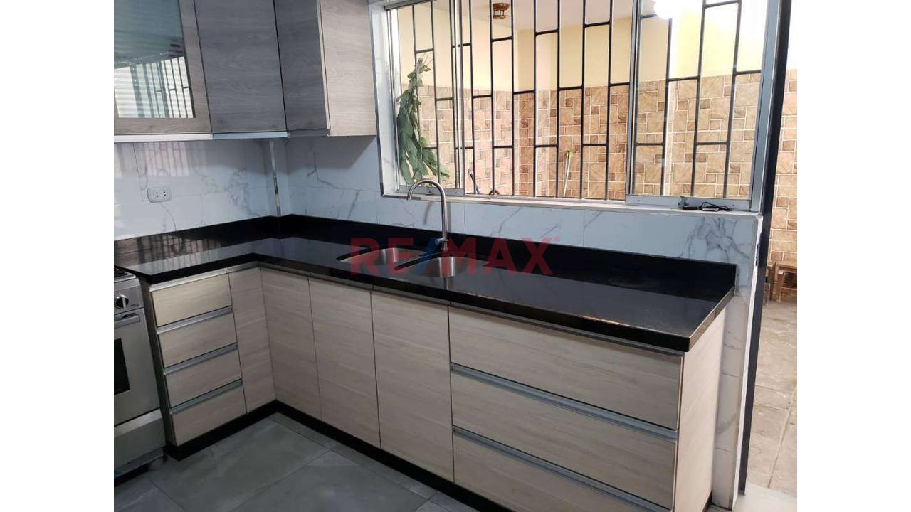 Casa En Venta En Villa María Del Triunfo En Nueva Esperanza — foto 5