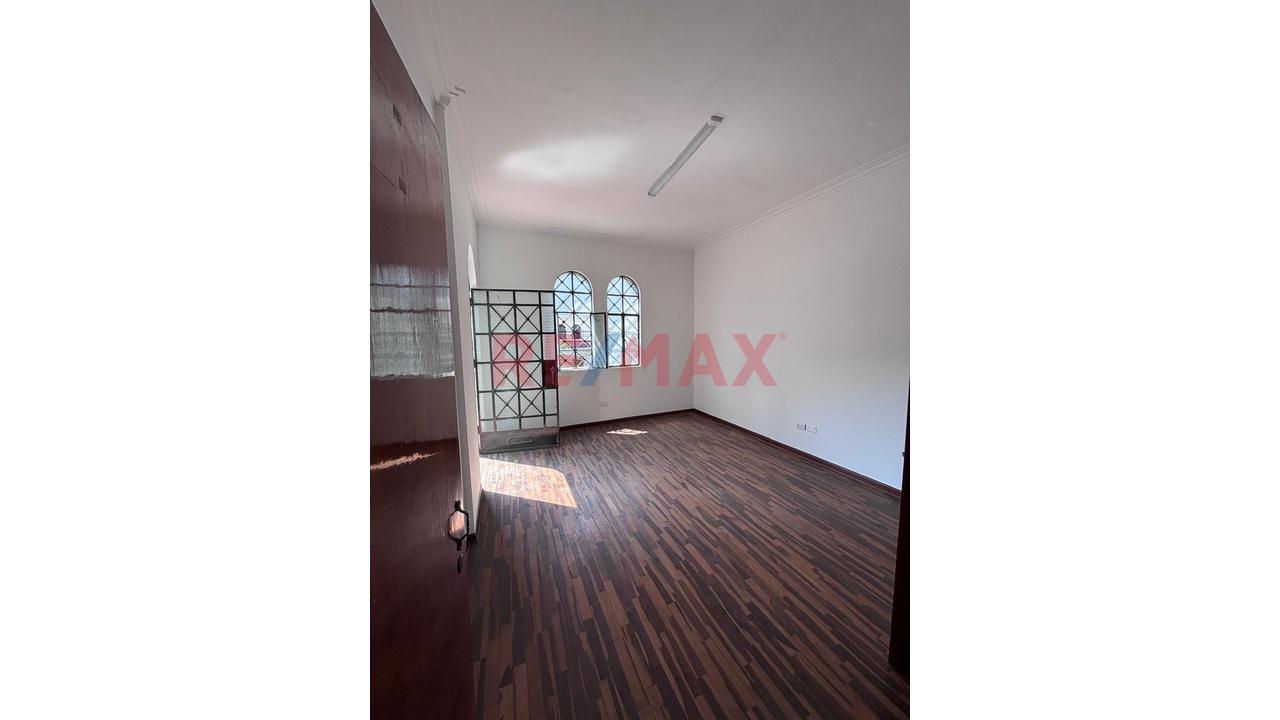 Inversion Casa En Venta De 500 M² – Jesús María - 13