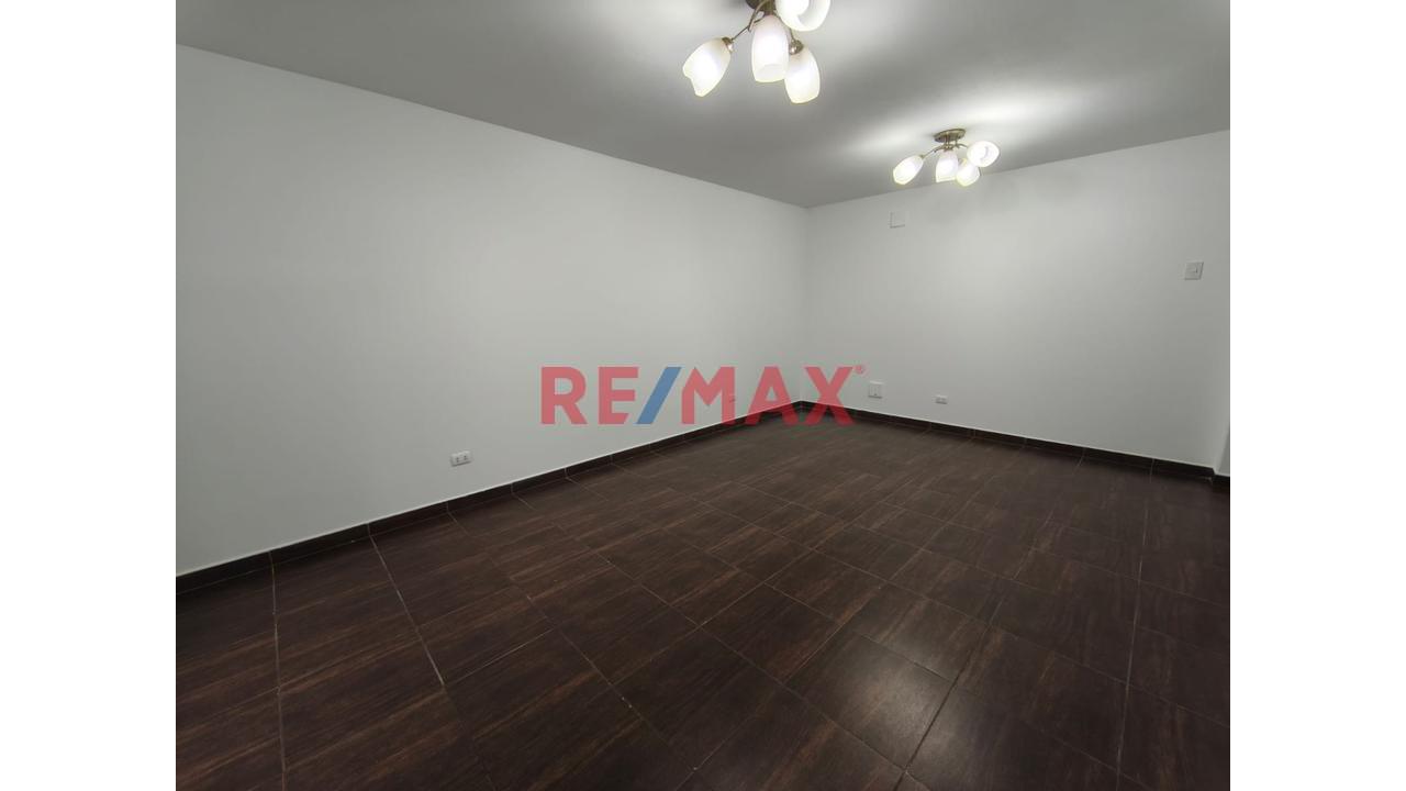 Se Vende Flat En Chorillos