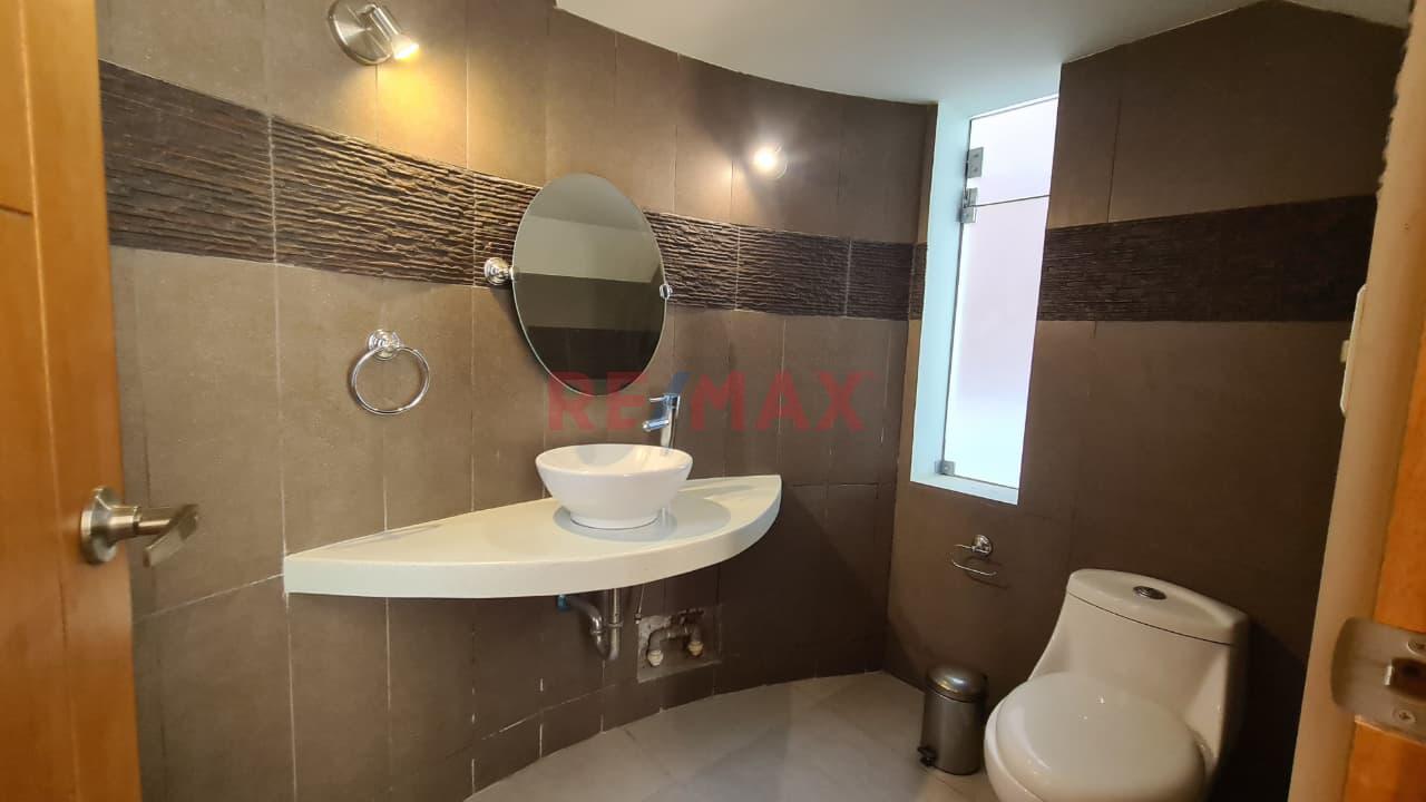 Venta De Casa En Condominio En La Res. La Angostura - 14