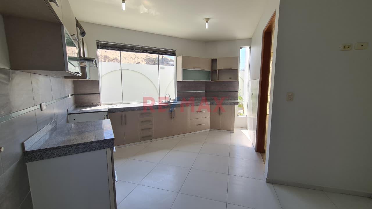 Venta De Casa En Condominio En La Res. La Angostura - 9