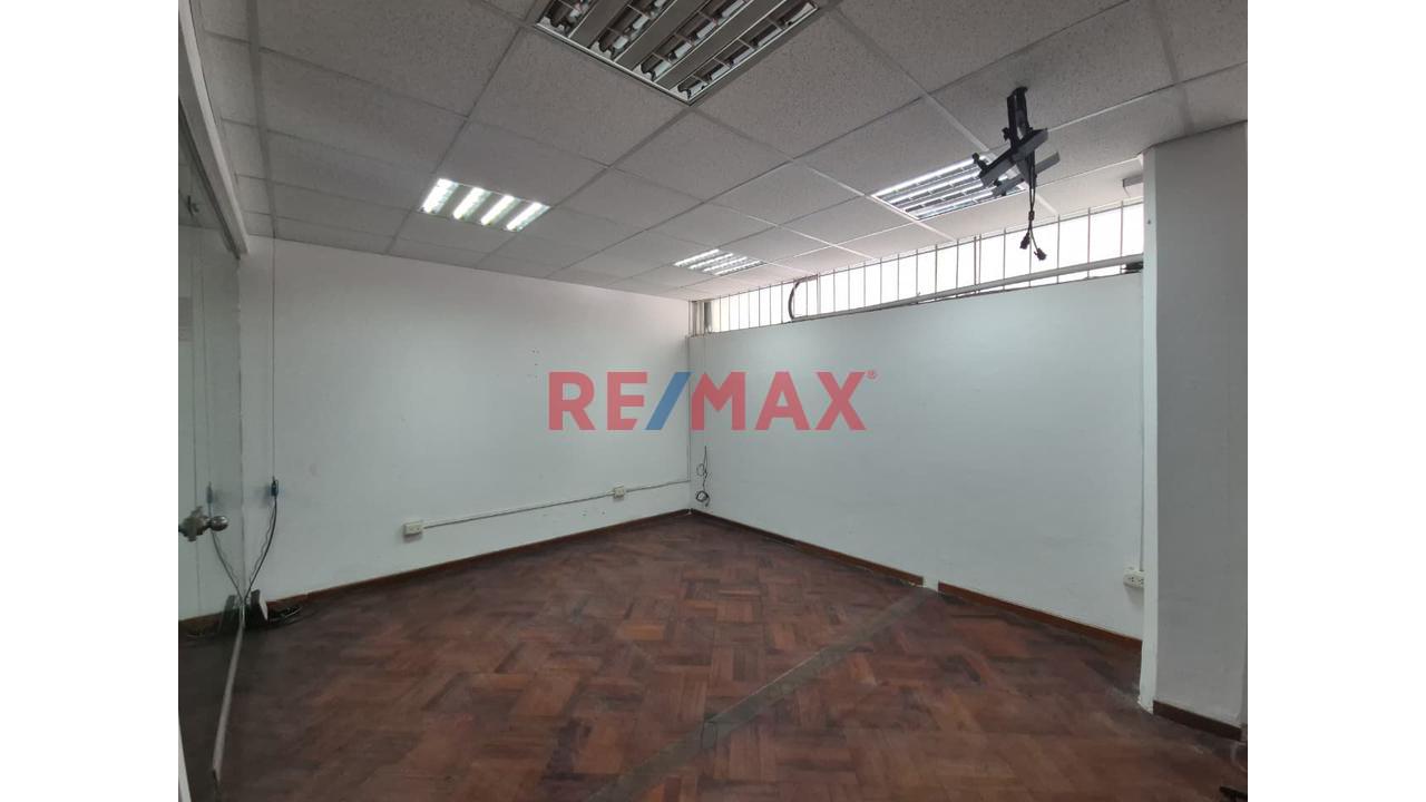 Alquiler De Local Comercial (1Er Y 2Do Piso) - San Isidro (Corpac) - 6