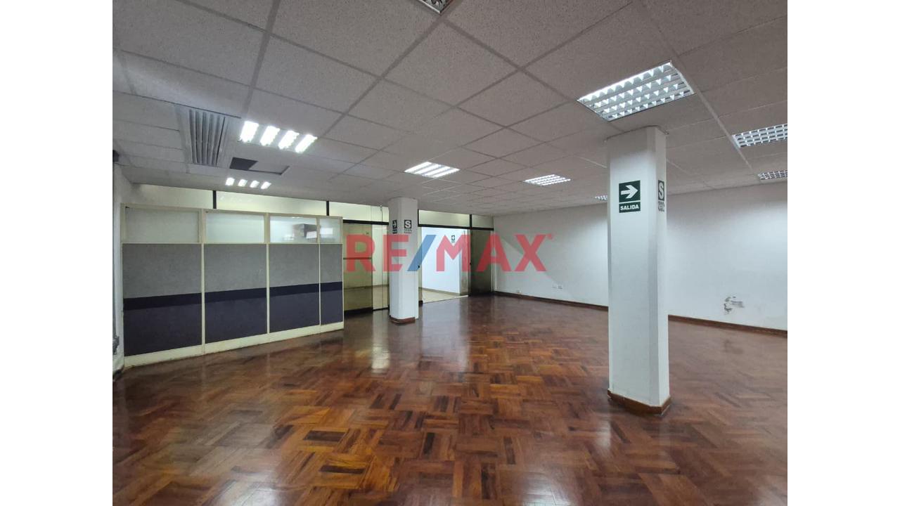 Alquiler De Local Comercial (1Er Y 2Do Piso) - San Isidro (Corpac) - 2