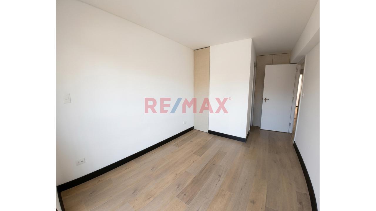 Departamento De Estreno En San Isidro En Venta – 129 M² | 3 Dormitorios | Primer Piso Elevado | No Paga Alcabala — foto 7