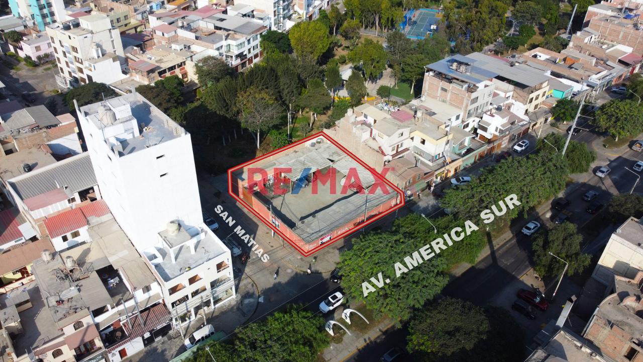 Excelente Oportunidad En Ubicación Estratégica 550M2 - 1