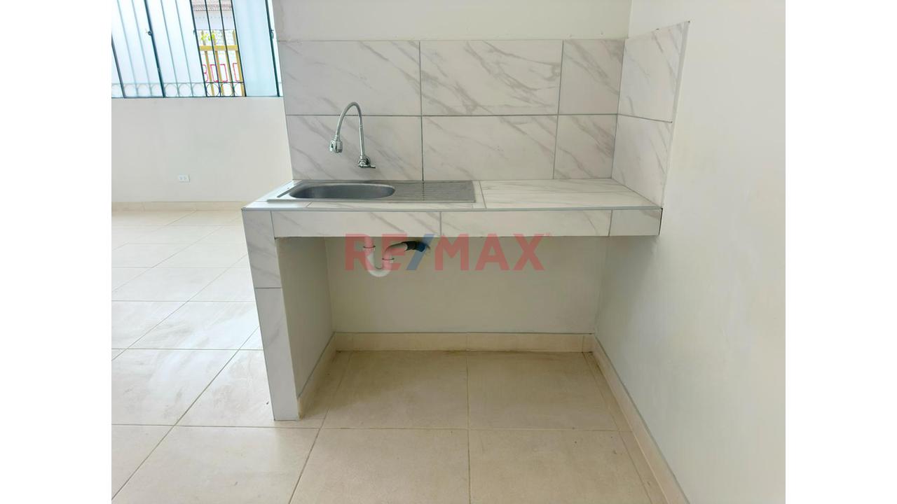 Alquiler De Local Comercial En Esquina – En Palao (Smp) — foto 8