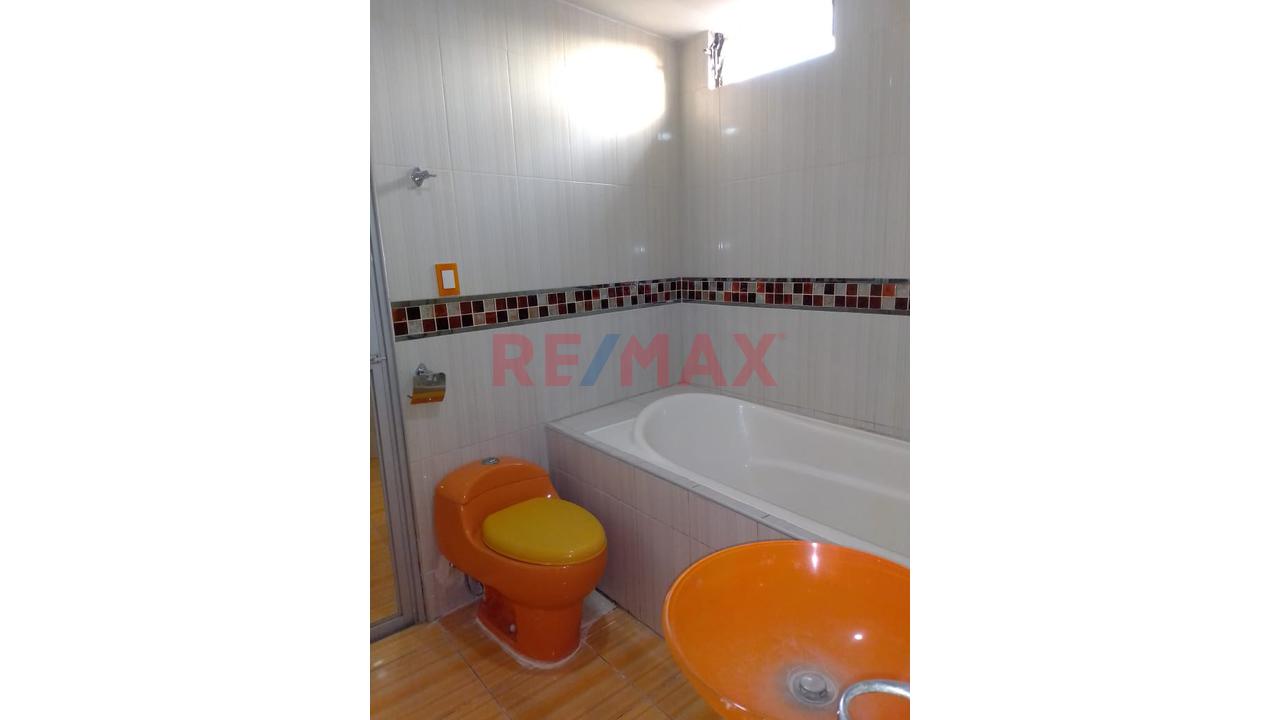 Local comercial de 535 m² en La Perla — foto 5
