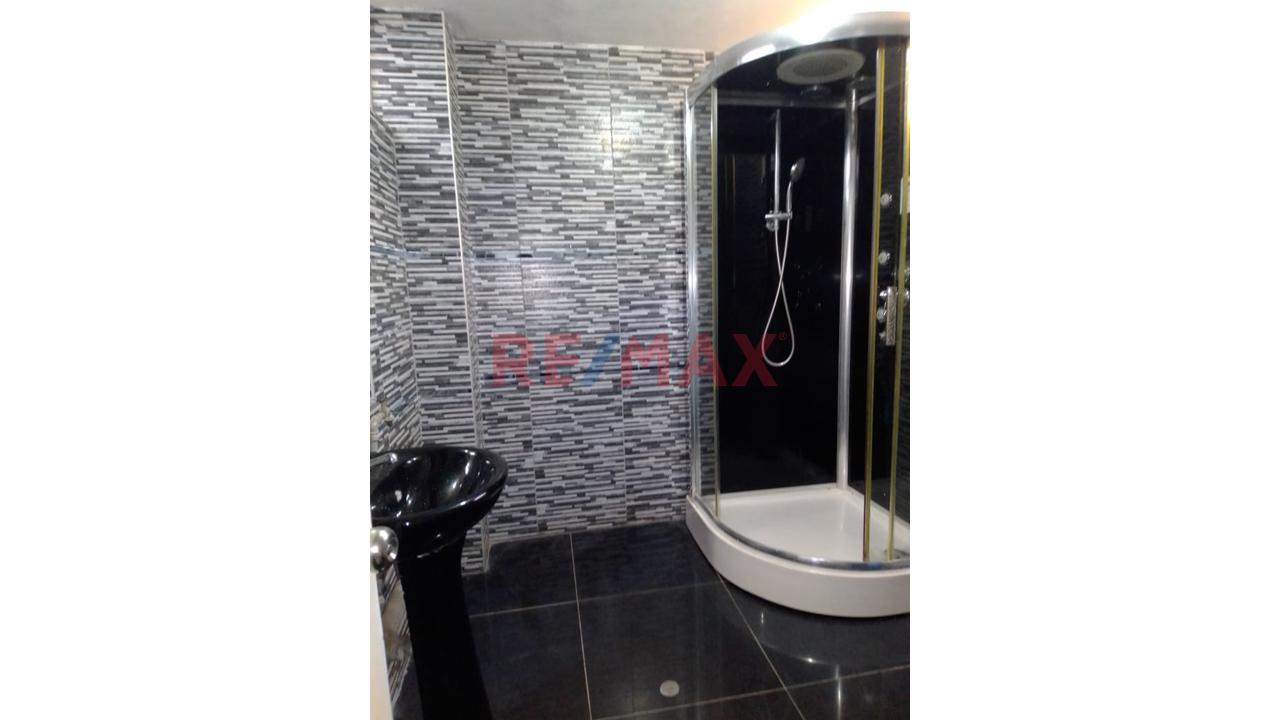 Local comercial de 535 m² en La Perla — foto 3