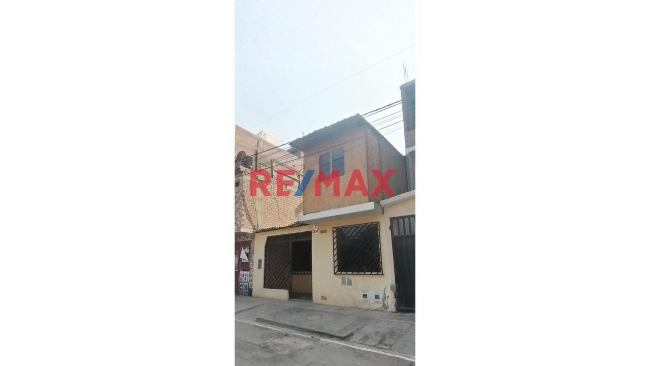 🏡 Venta De Casa Como Terreno 120 M² Frente A Parque – Puente Piedra