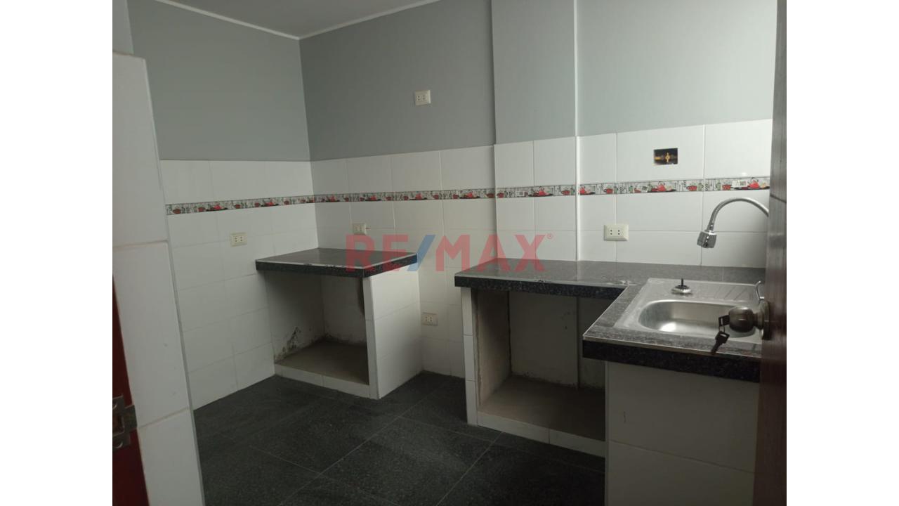 Vendo Edificio Como Terreno, 5 Departamentos Listos Para Generar Ingresos - 4