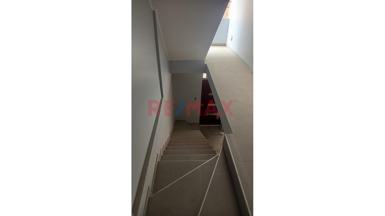 Vendo Edificio Como Terreno, 5 Departamentos Listos Para Generar Ingresos - 2