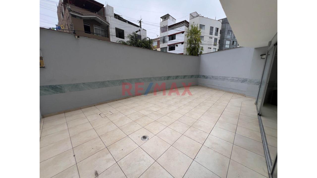 Venta Departamento Con Piscina 3Hab + Est En Surco Condominio Florencia — foto 9
