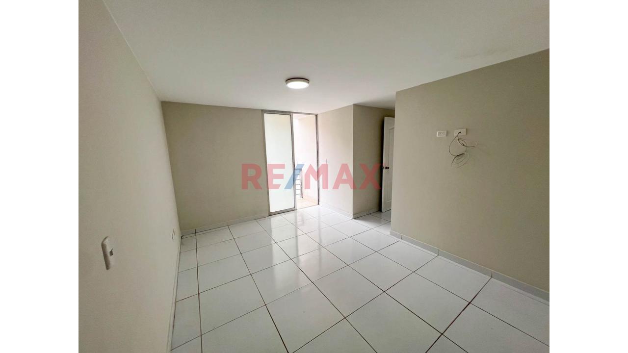 Venta Departamento Con Piscina 3Hab + Est En Surco Condominio Florencia — foto 4