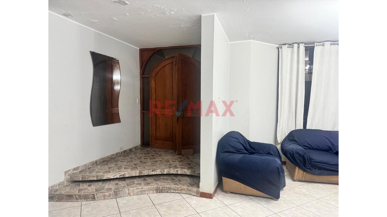 Vendo Hostal Y /O Local Comercial En Ica - 1