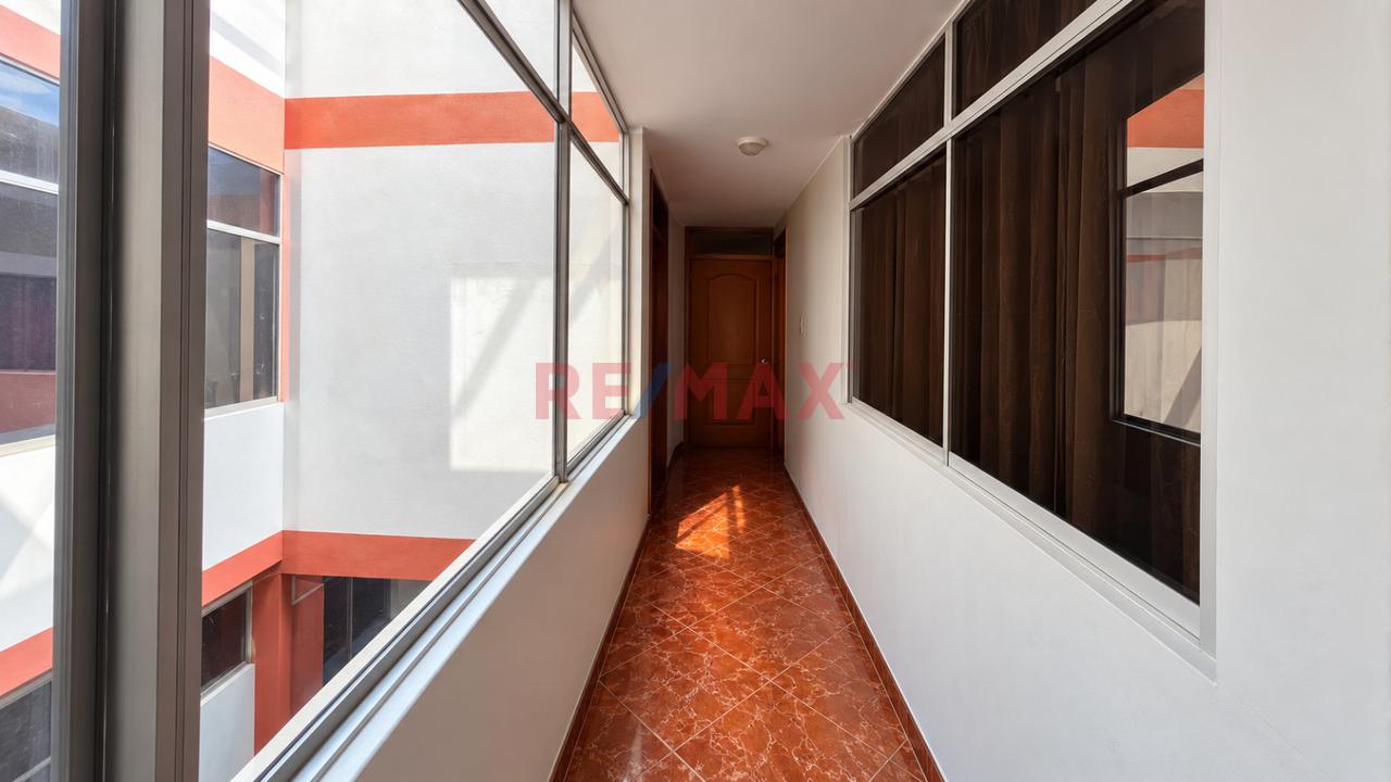 Vendo Hostal Y /O Local Comercial En Ica — foto 11