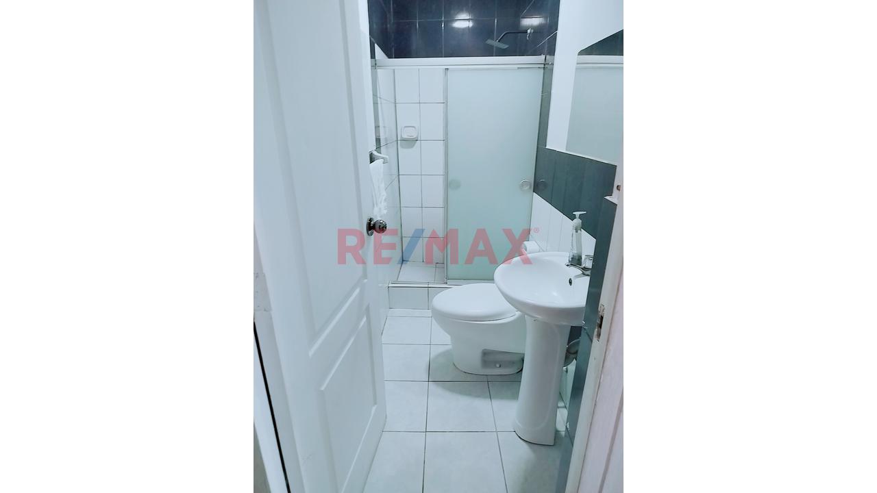 Se Vende Casa En Buena Ubicación Cerca A Cancha De Futbol, Plaza De Armas De Laredo - 9