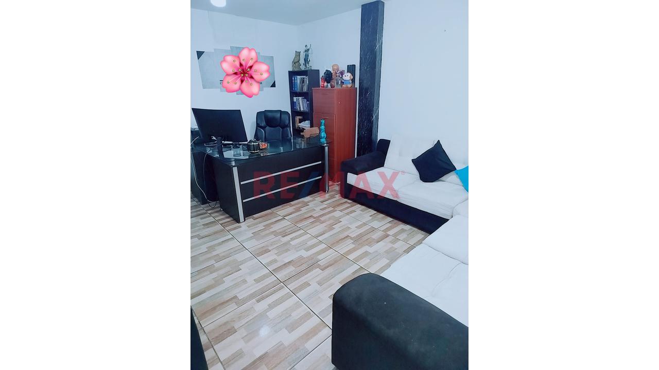 Se Vende Casa En Buena Ubicación Cerca A Cancha De Futbol, Plaza De Armas De Laredo - 4