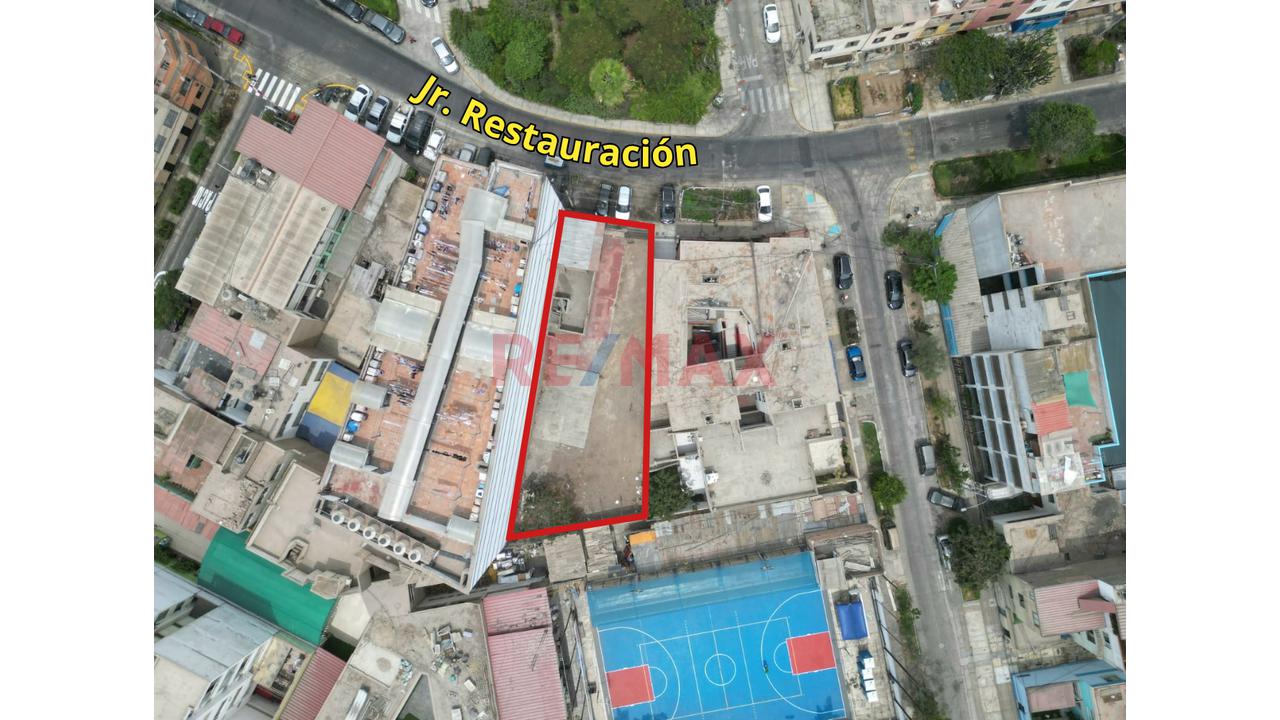 Venta De Terreno En Breña - 4